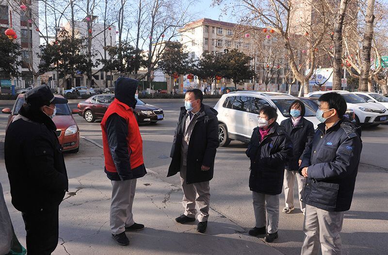 公司领导看望春节疫情防控值班人员